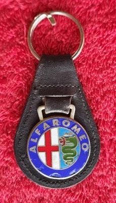 ALFA ROMEO DEALER KEYRING VINTAGE PERIOD LEATHER KEYFOB RARE VGC - Image 1 of 4