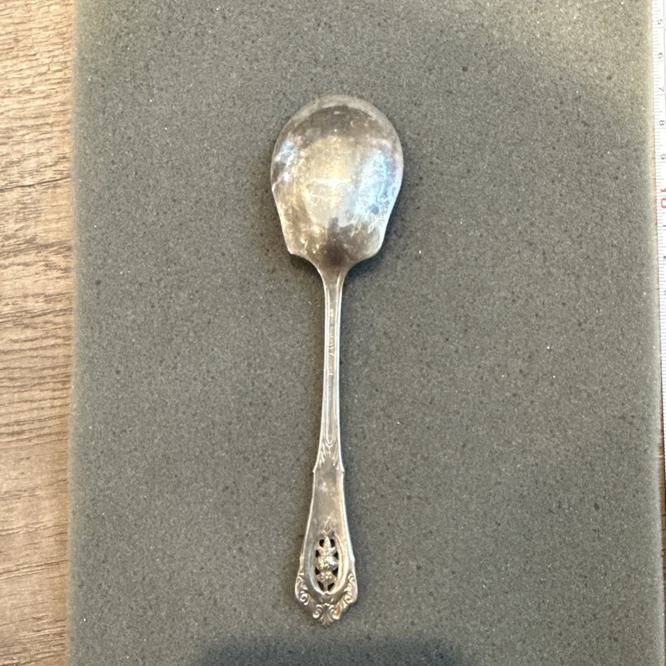 WALLACE ROSE POINT STERLING SILVER SUGAR SPOON - Image 3 of 4