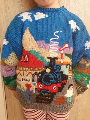 Gr. 128 gestrickter Pullover Handmade Unikat Zug warm besonders TOP