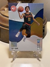 Panini 2018-19 Status Rookies 2 Trae Young Rookie #192 Atlanta Hawks