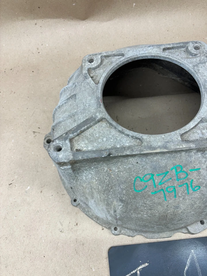 CARCASA CAMPANA ALUMINIO FORD FOMOCO FMX SBF F100 MUSTANG COUGAR TORINO V8 USADA OEM Foto 2 de 4