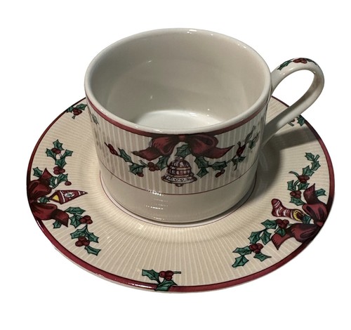 VTG Fitz & Floyd Santa's List Christmas Coffee Tea Cups & Saucers-have multiple - Picture 3 of 3
