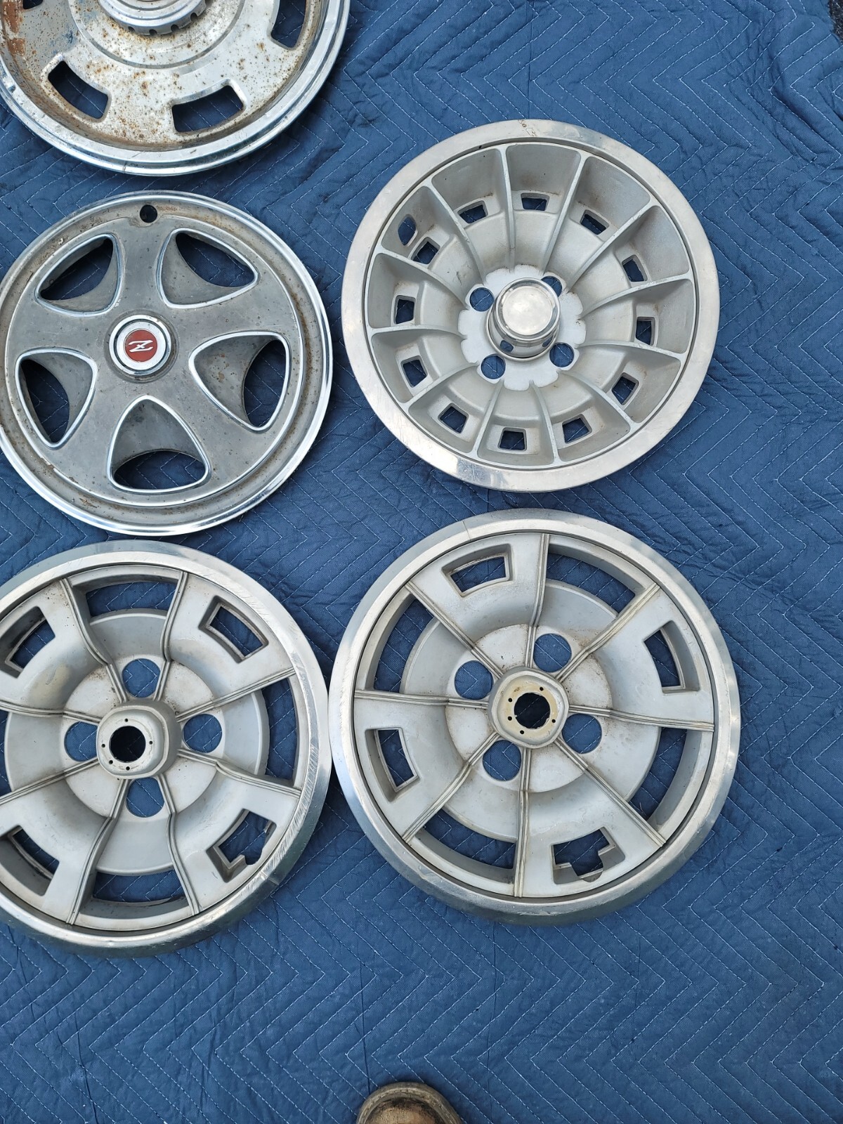 Lot of 7 vintage datsun nissan 240z 280z 510 Hubcaps Hub caps wheel OEM eBay