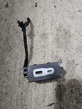 2021-2024 Chrysler Pacifica USB Charging Port...