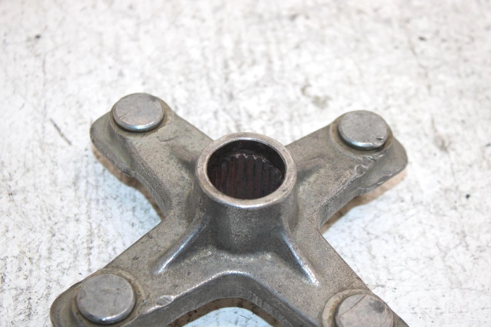 Cubo de roda traseira 1987 Yamaha Warrior fabricante de equipamento original 1PE-F53K0-00-00 AY16 - Imagem 3 de 4