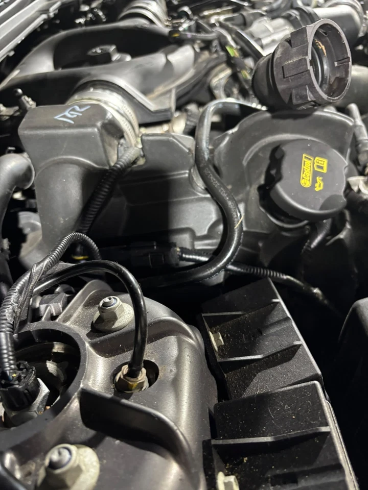 Used Land Rover Range Rover Vogue 4.4L 448DT SDV8 Complete Engine Gen 2 16-22 - Image 3 of 4