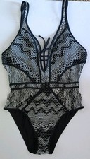 Becca One Piece Swimsuit Reveal Plunge Crochet Size Large Black White Open Back