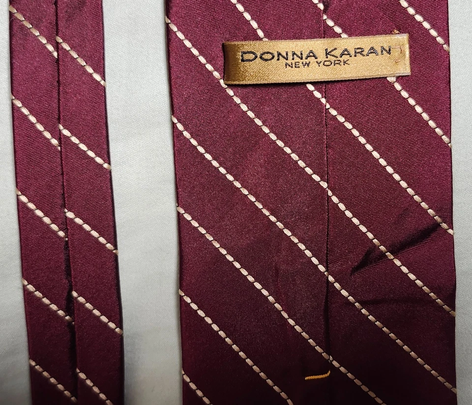 Corbatas Donna Karan 100% Seda Bronce y Diseño Rayas Doradas Hechas en EE. UU. Foto 2 de 4