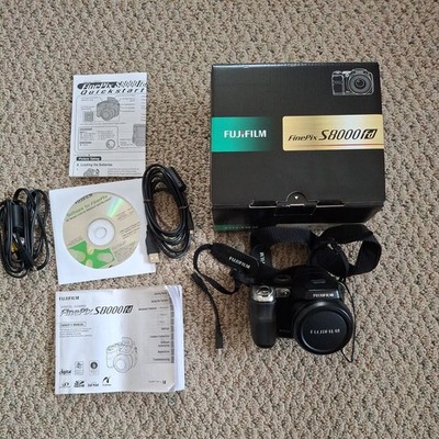 Fujifilm FinePix S8000fd Digital Camera Compact 8.0MP 18x Optical Zoom Lens 