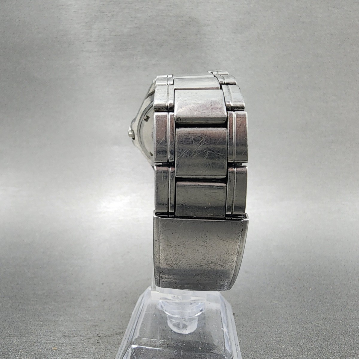 Seiko Alba Watch Men 39mm White Dial Silver Tone Date V732-0S00 