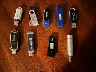 9 Used & Working Computer USB storage Drives/Memory various sizes (Unit Find)