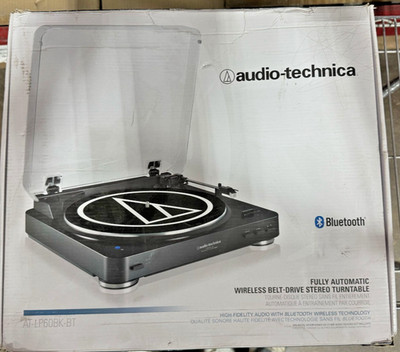 Audio-Technica Wireless Belt Driven Turntable AT-LP60-BT Power On