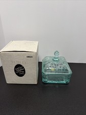 Tiara Indiana Glass Aquamarine Blue Honey Bee Box Covered Trinket Dish Vintage