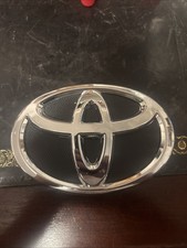 Toyota Vintage Front Grille Emblem Badge Nameplate