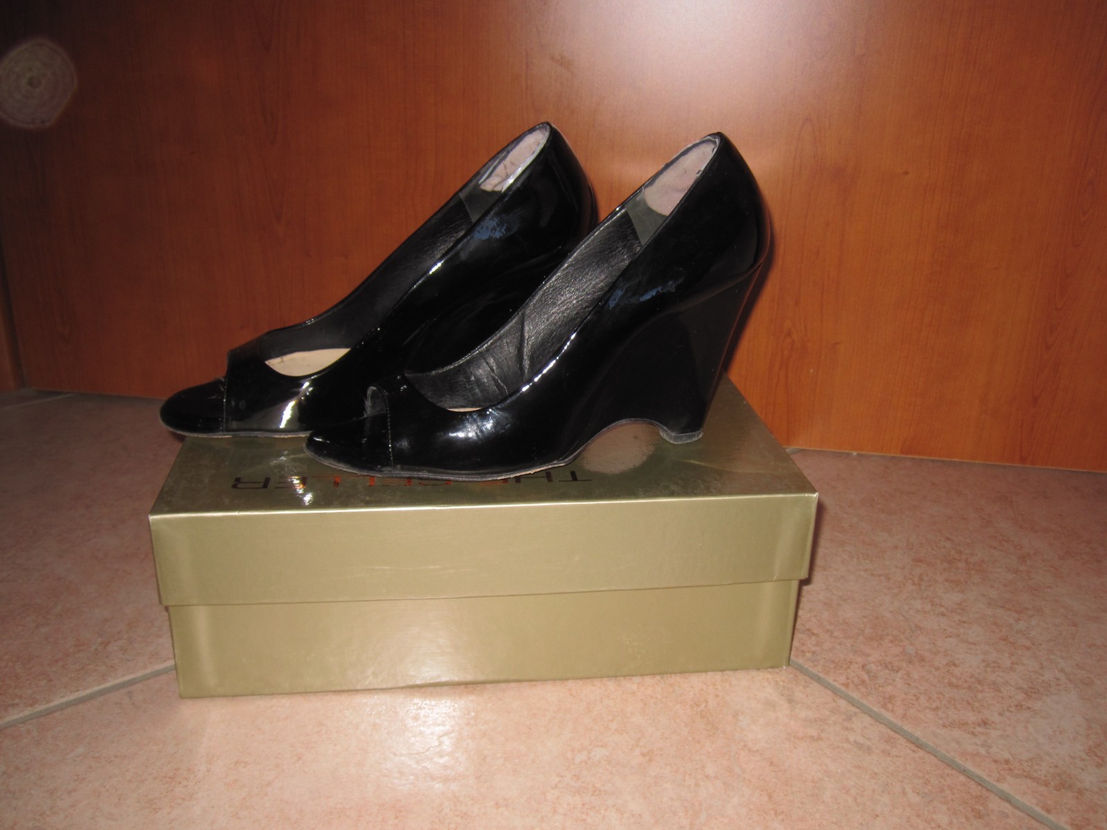 SCARPE DECOLLETE DONNA SPUNTATE TACCO ZEPPA col.NERE IN PELLE LUCIDA N.40