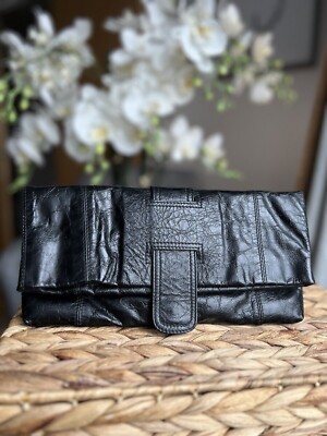 Faith Clutch Tasche schwarz Leder faltbar Abendtasche 