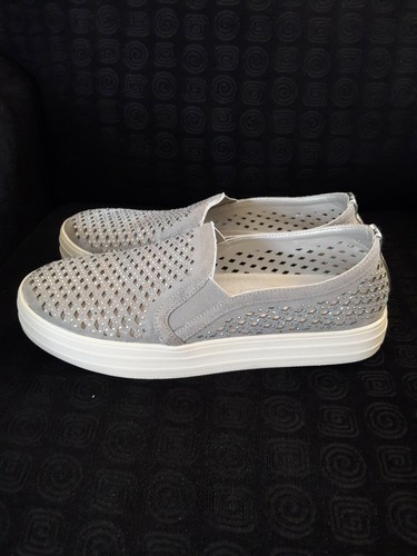 Skecher Street Gray Sz 9 - Picture 2 of 4
