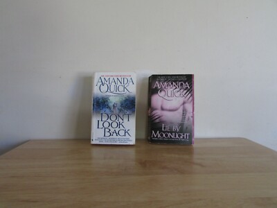 Lot of 2 Amanda Quick Paperback Romance Novels Don't Look Back  Lie By Moonlight