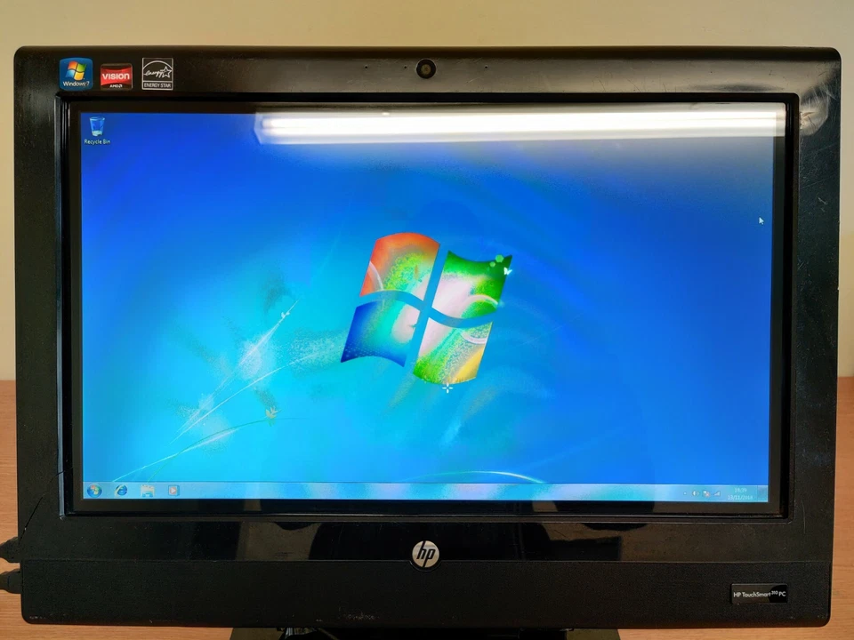 HP TouchSmart 310-1220uk AMD Athlon X2 6GB 500GB Win 7 Touchscreen All-In-One PC - Image 2 of 4