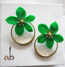 AB Gift Boxed Mint Condition Green Floral Goldtoone Metal Pierced Earrings Hoops
