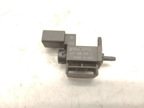 Audi A3 8P 2003 2.0FSI Vakuumventil Unterdruckventil Magnetventil 037906283C
