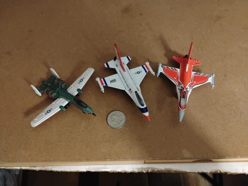 Konvolut 3 Kampfjets - Matchbox - Druckguss Spielzeug Modell Militär - Bild 1 von 8
