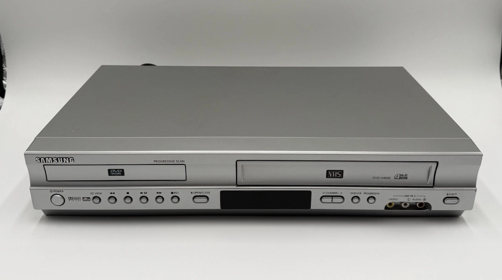 Samsung DVD-V4600 DVD/VHS Dual Deck Combo Player As Is Parts Repair Powers On