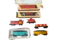 HO Scale Train Car Mixed Lot 7 Piece