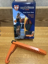 Rightline Gear 100660 Moki Universal Car Door Roof Rack Step - Steping Pad