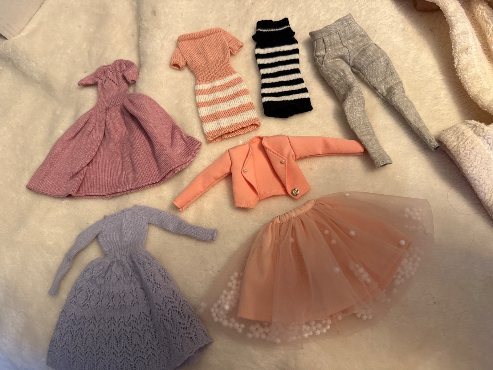 Handmade Knitted Clothes