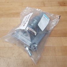 Festo SNC-125 Clevis Flange, 174389 - NEW