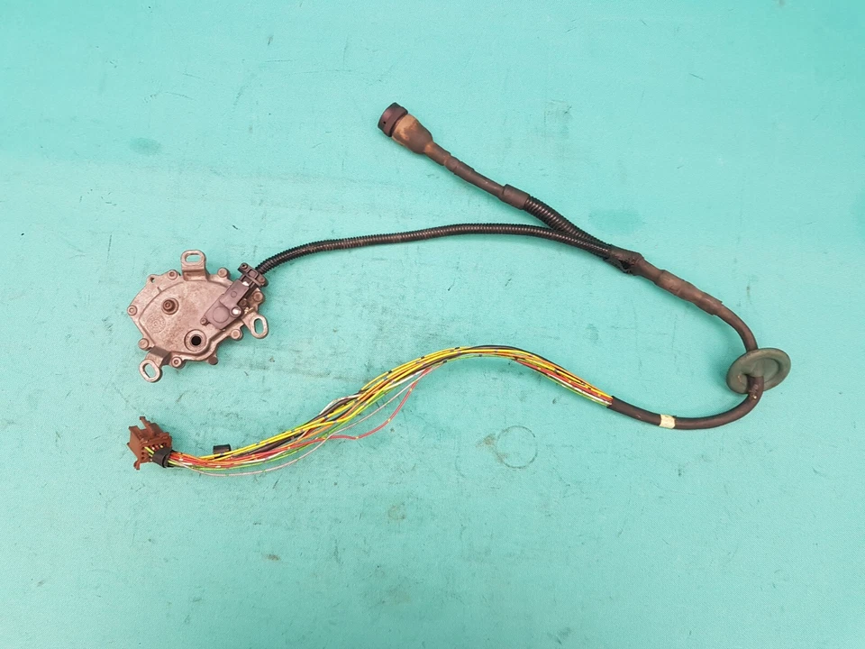 Jaguar XJ6 XJ40  Automatikgetriebe Getriebe Neutral Sicherheitsschalter DBC6133 - Bild 2 von 4