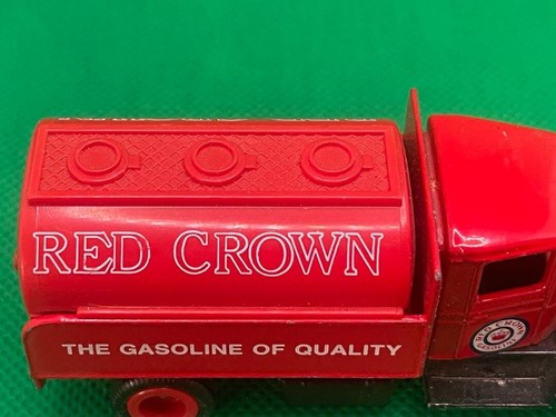 Lledo Standard Oil & Zerolene DiCast Trucks - Picture 8 of 15