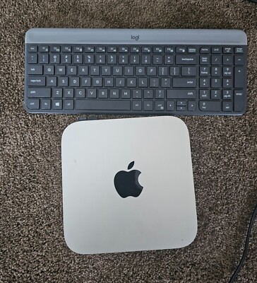 2020 Apple Mac Mini M1 Chip 8GB RAM 256GB Flash 8-Core GPU - w/Accessories