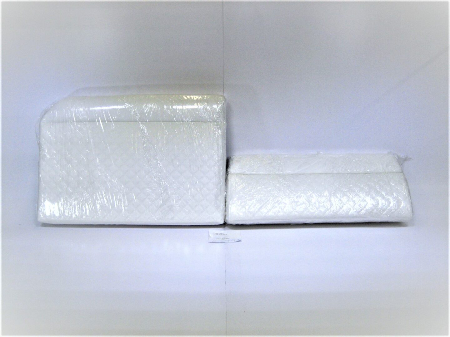 Galeon Yachts 460 Flybridge Cockpit White Upholstered Bench Cushion Set