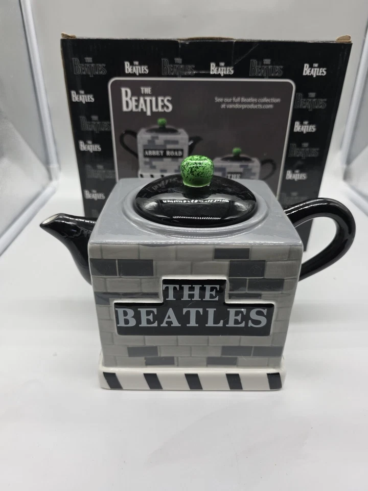 The Beatles-Abbey Road-Sculpted Ceramic Teapot 48 Oz NEW - Image 3 of 4