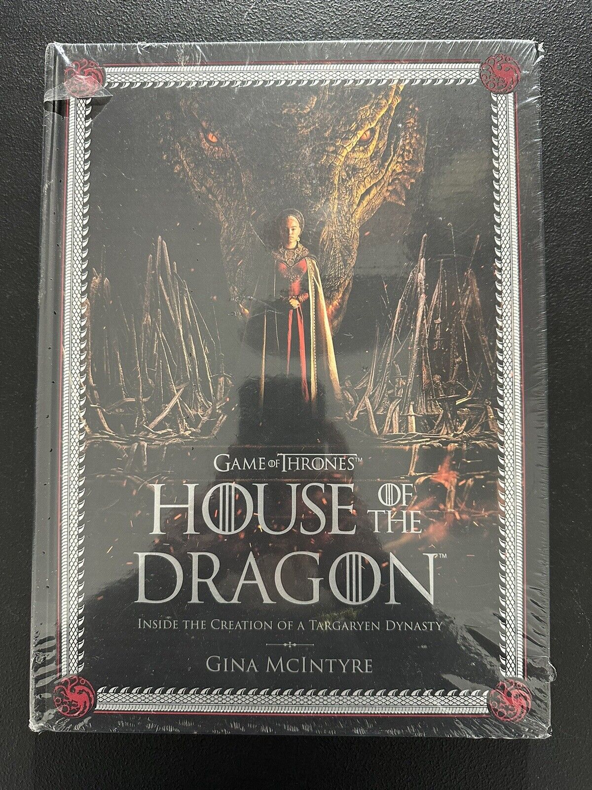 Game of Thrones: House of the Dragon: Inside the Creation of a Targaryen  Dynasty: 9781647225285: McIntyre, Gina: Books 