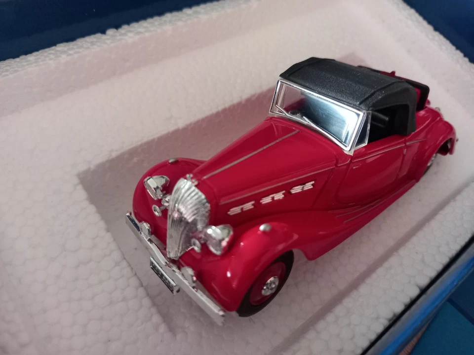DINKY MATCHBOX DY-S 17 1/43 TRIUMPH DOLOMITE 1939 NEUF EN BOITE - Photo 3/4