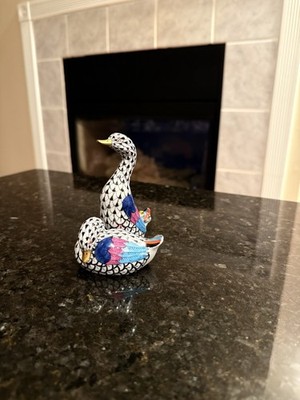 AUTHENTIC Herend Duck Pair Black Fishnet w 24K gold Figurine FLAWLESS   RARE