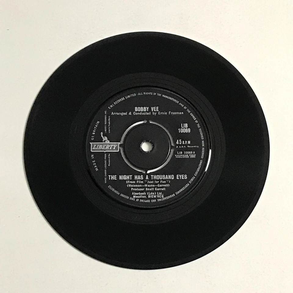 Bobby Vee - The Night Has A Thousand Eyes 7" Vinyl Record - LIB 10069 VG+/EX - Image 2 of 4