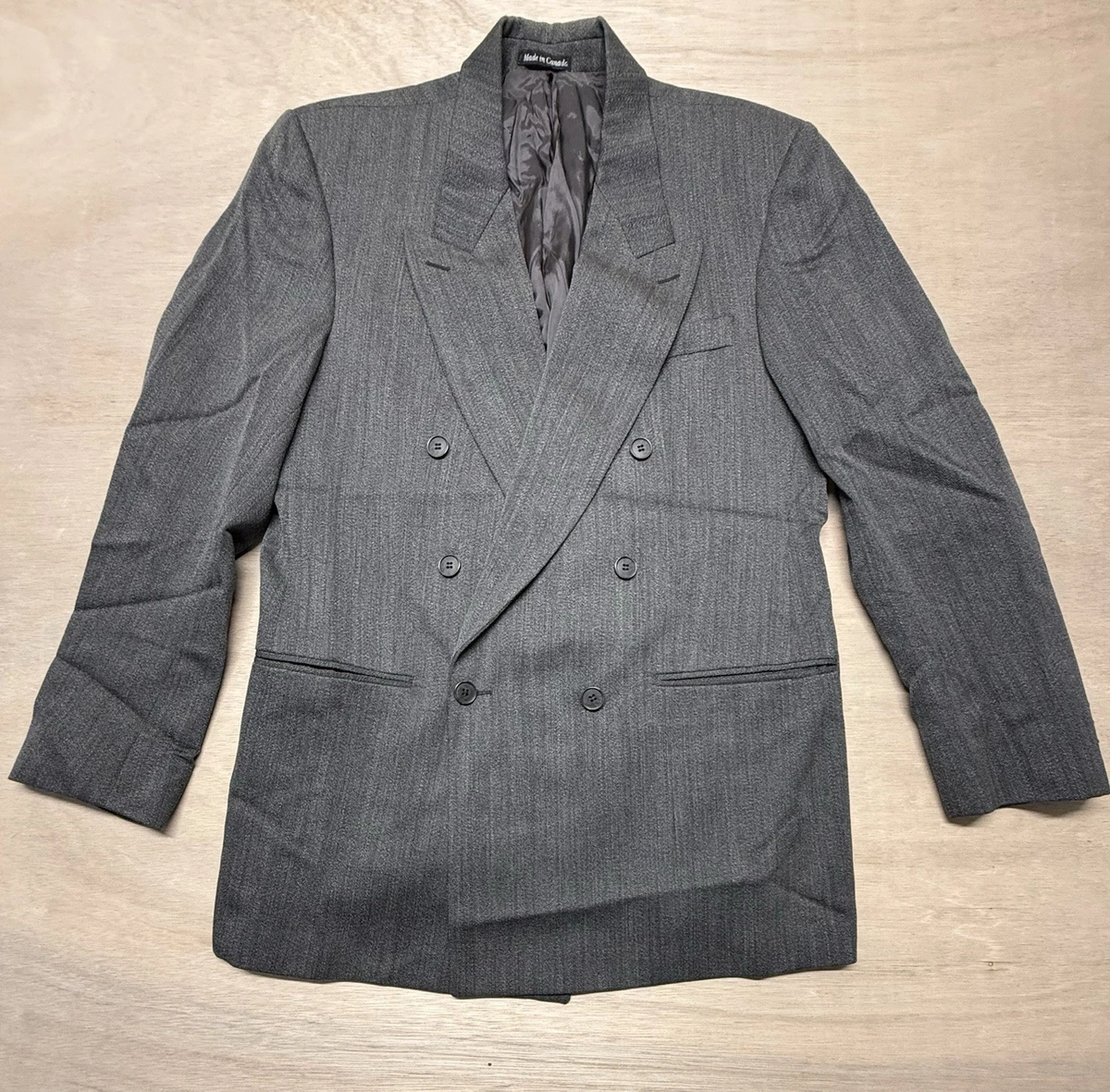 Yves Saint Laurent グレー ダブルブレストジャケット Saint Laurent Gray Double-Breasted Suits & Blazers for Men for