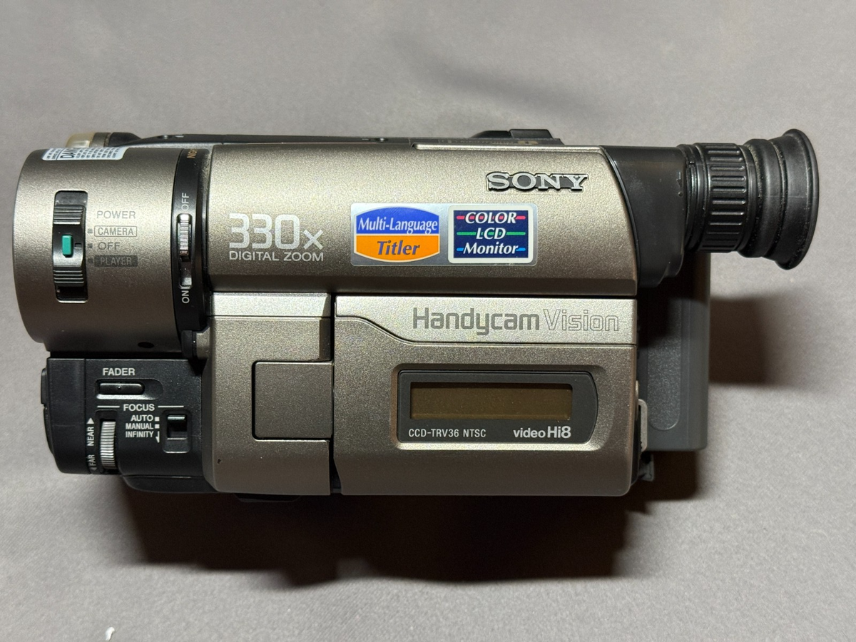 Sony Handycam Vision CCD-TRV36 Hi8 Camcorder in Original Box (See
