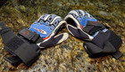 Connelly "Claw" Waterski Gloves XSmall in good condition, white, black & blue   — photo 1