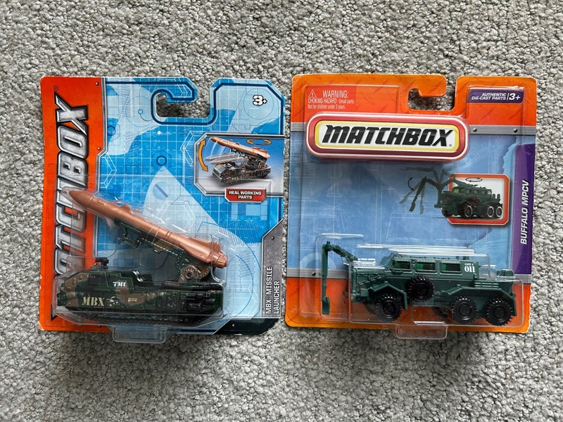 Matchbox Moving parts- lot of 2 -Launcher +Buffalo