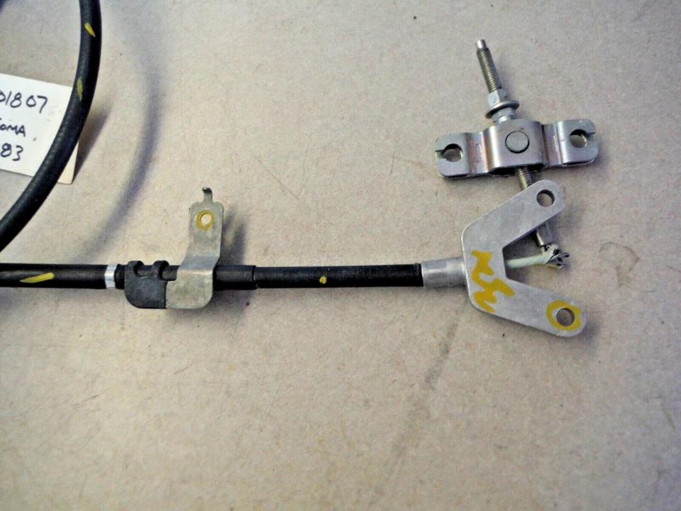 05-15 Toyota Tacoma Emergency Parking Brake Pedal w/ Cable Assembly 46120-04010 Foto 3 de 4