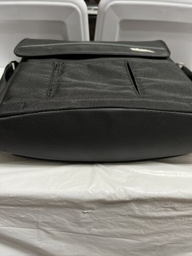 Bose Portable Digital Music System Headphone Travel Shoulder Bag Only - Picture 4 of 9