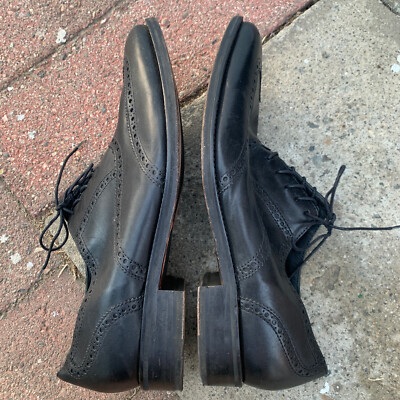Cole Haan Men display picture 3