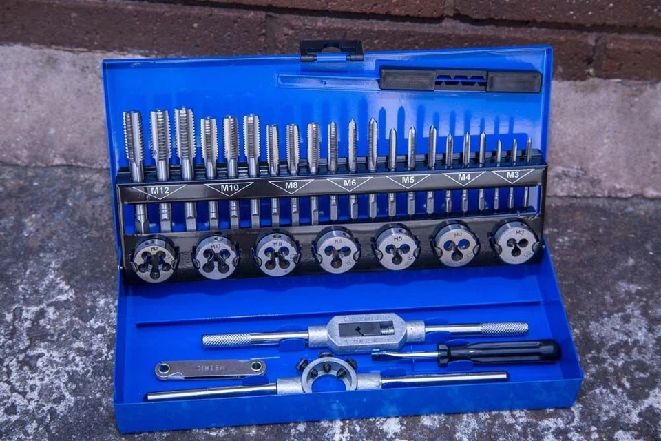 32pc HSS Metric Tap & Die Set M3 M4 M5 M6 M8 M10 M12 Taper Plug Alloy Steel Set - Image 4 of 4