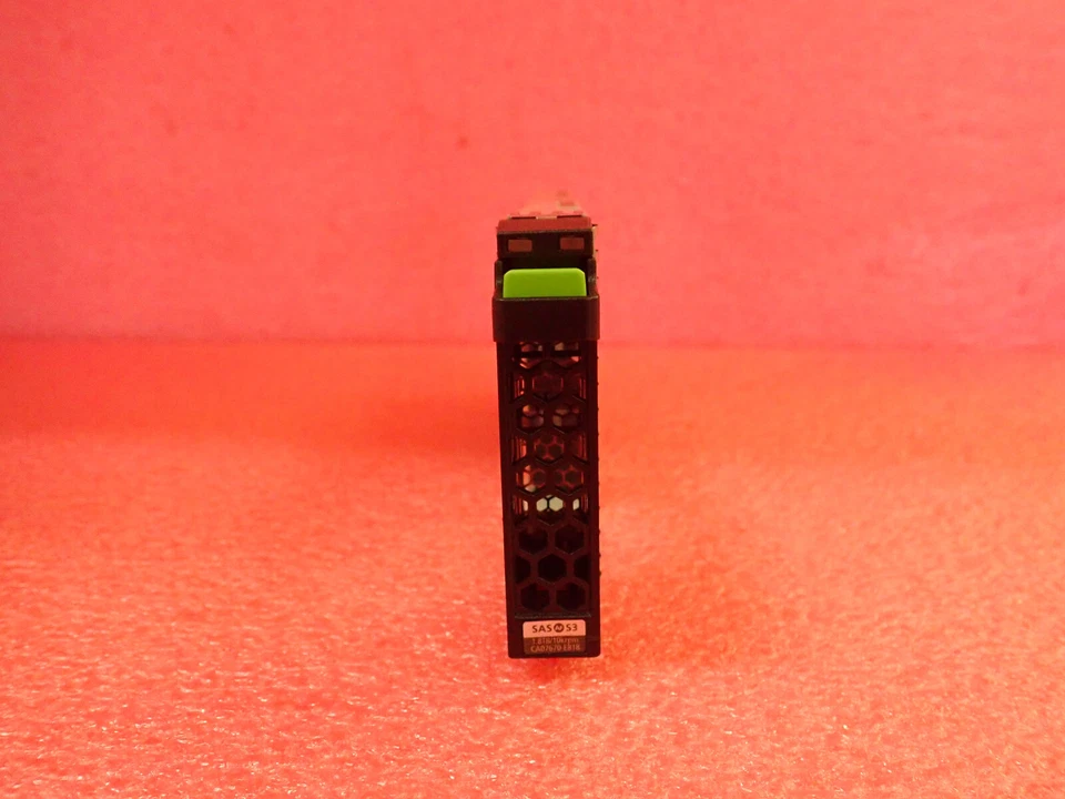 Fujitsu Eternus DX S4 HD DRIVE 2.5' 1.8TB 12G 10K SAS S3 S4 S5 CA08226-E818 E978 - Image 2 of 4