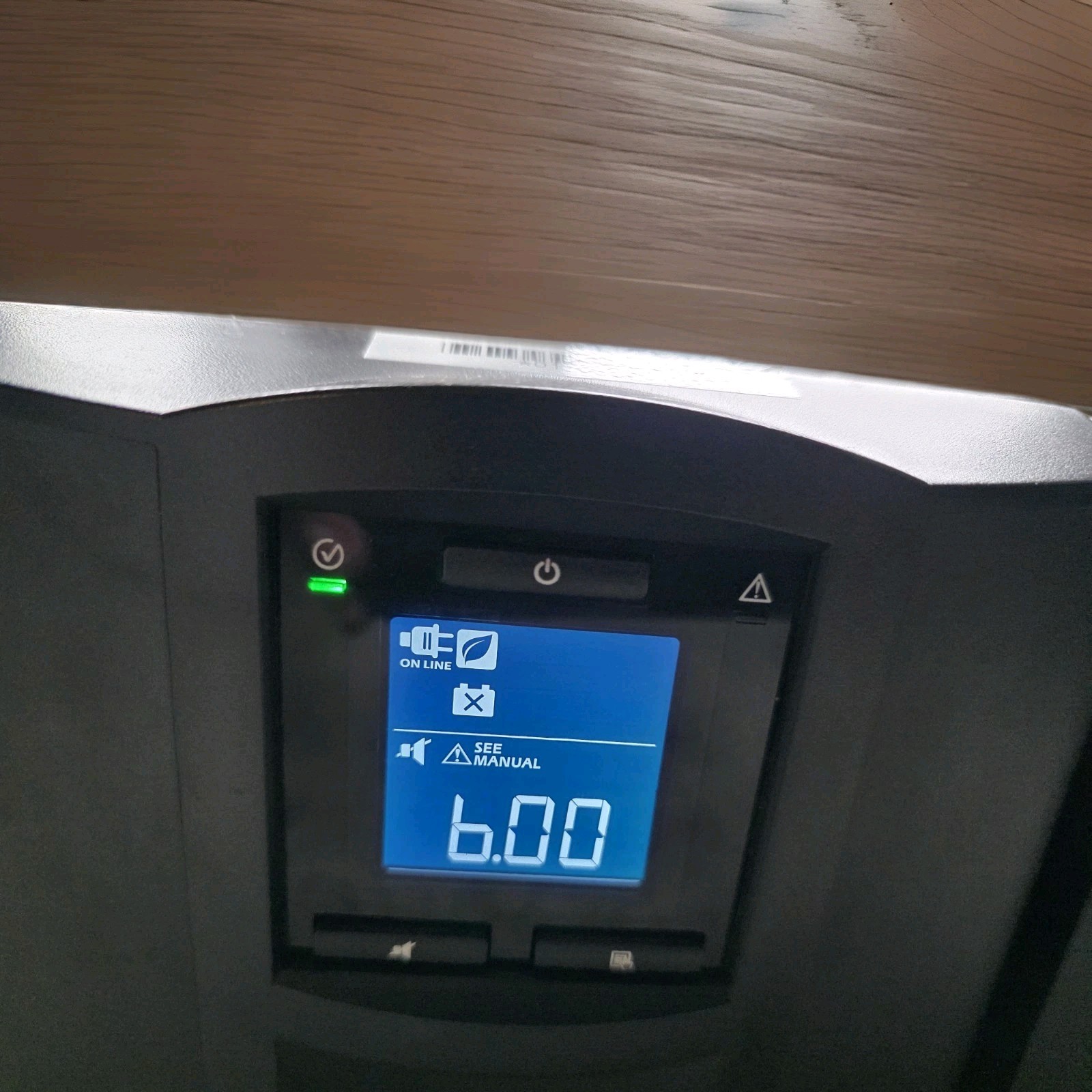 APC SMC1000c Smart UPS C 1000VA LCD 120V with SmartConnect